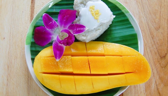 mango sticky rice dessert thailand